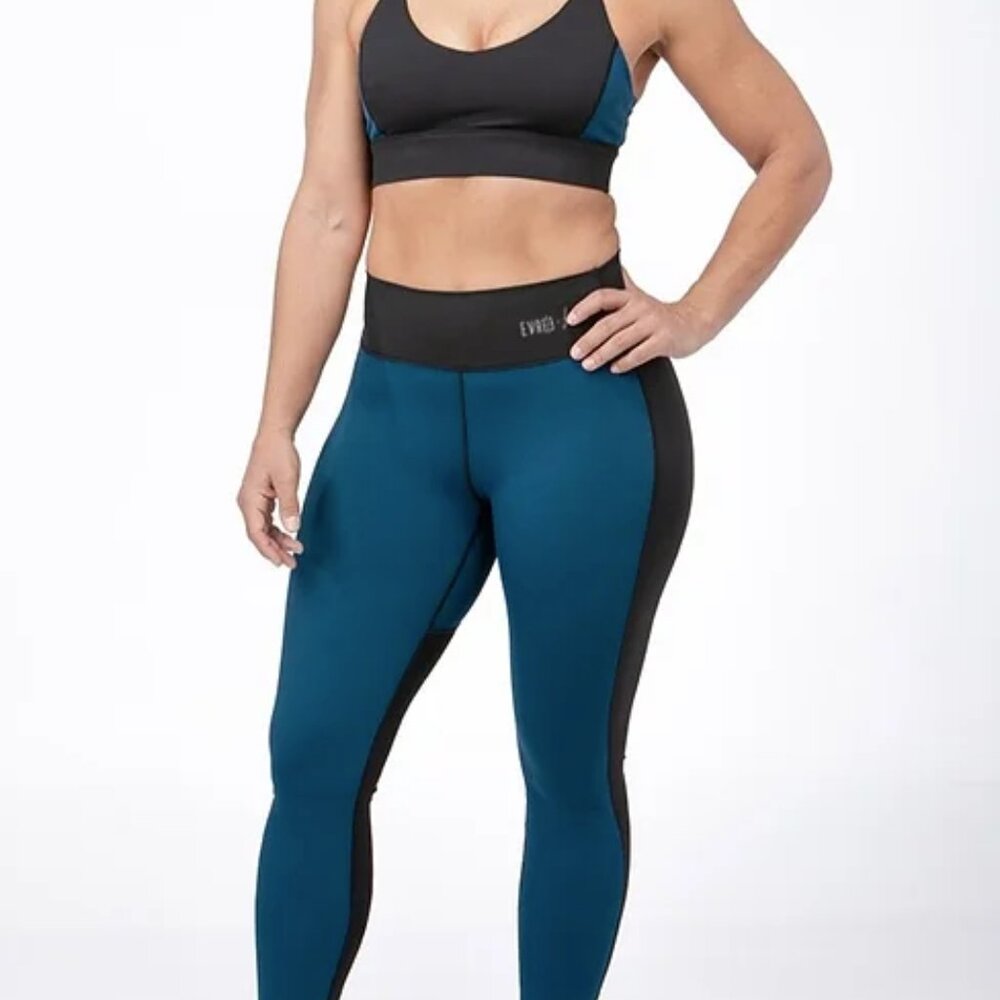 Evree - Full Outfit - Bella Bra & Heart Booty Leggings